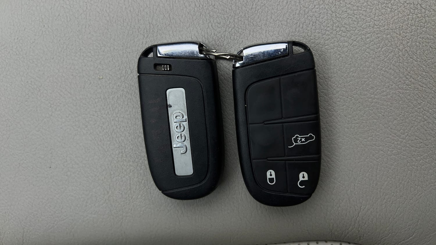 Used 2024 Jeep Compass Limited (O) 2.0 Diesel AT Diesel Automatic extra CAR KEY VIEW