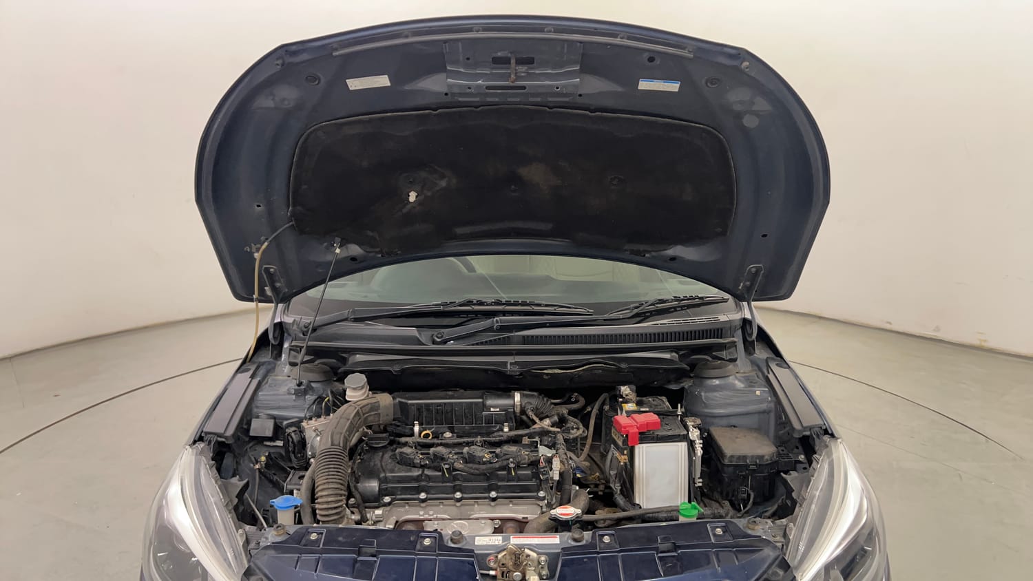 Used 2023 Maruti Suzuki Ciaz Zeta 1.5 Petrol Manual engine ENGINE & BONNET OPEN FRONT VIEW