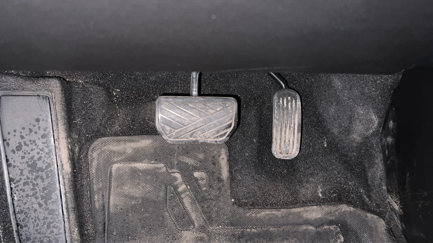 Used 2024 Toyota Urban Cruiser Hyryder V Hybrid Hybrid Automatic interior PEDALS VIEW