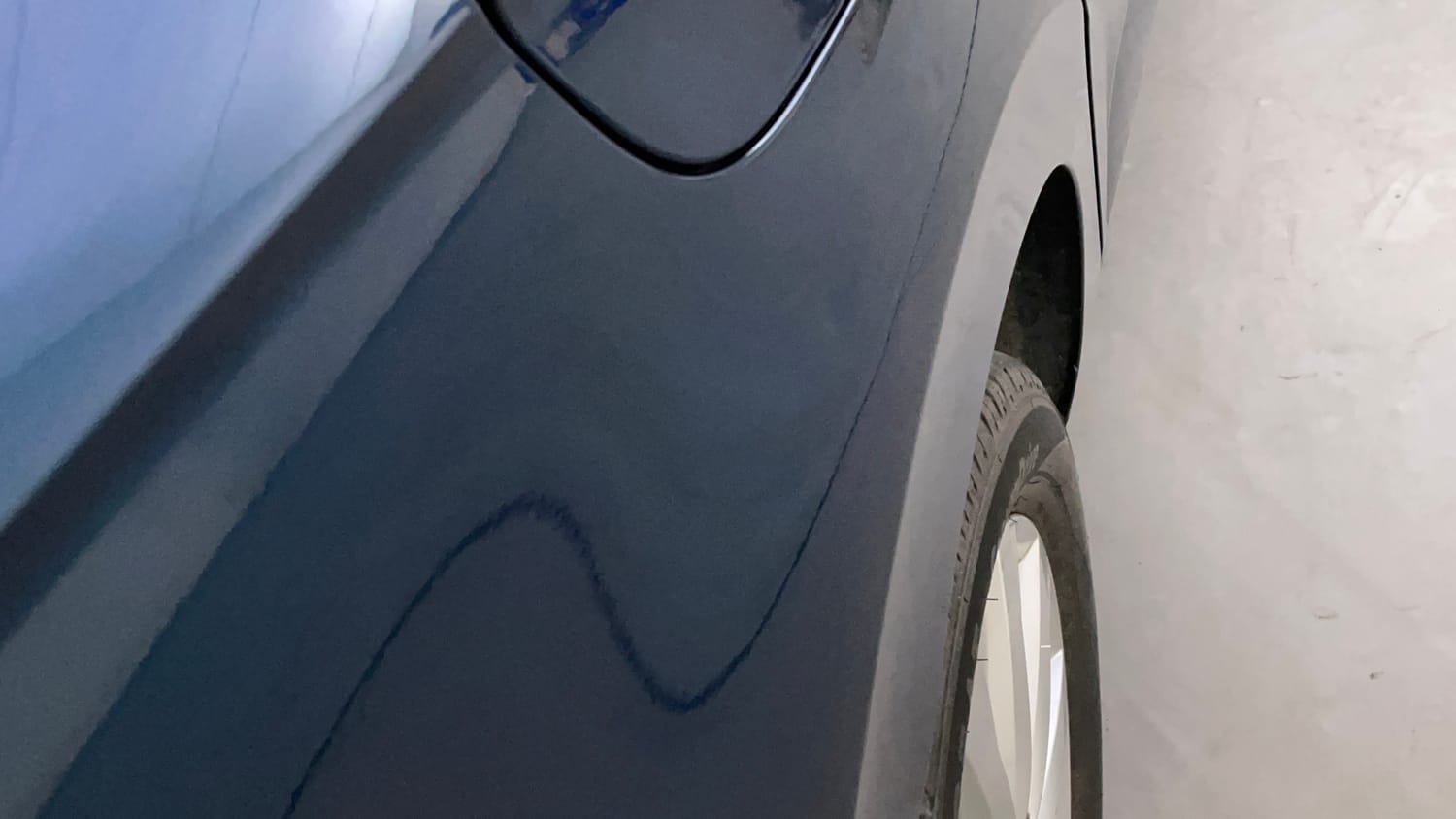 Used 2024 Volkswagen Virtus Highline 1.0 TSI AT Petrol Automatic dents MINOR DENT