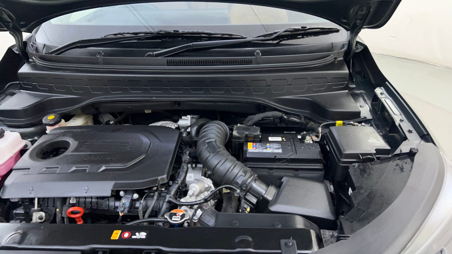 Used 2024 Kia Sonet HTX 1.5 Diesel AT Diesel Automatic engine ENGINE LEFT SIDE HINGE & APRON VIEW