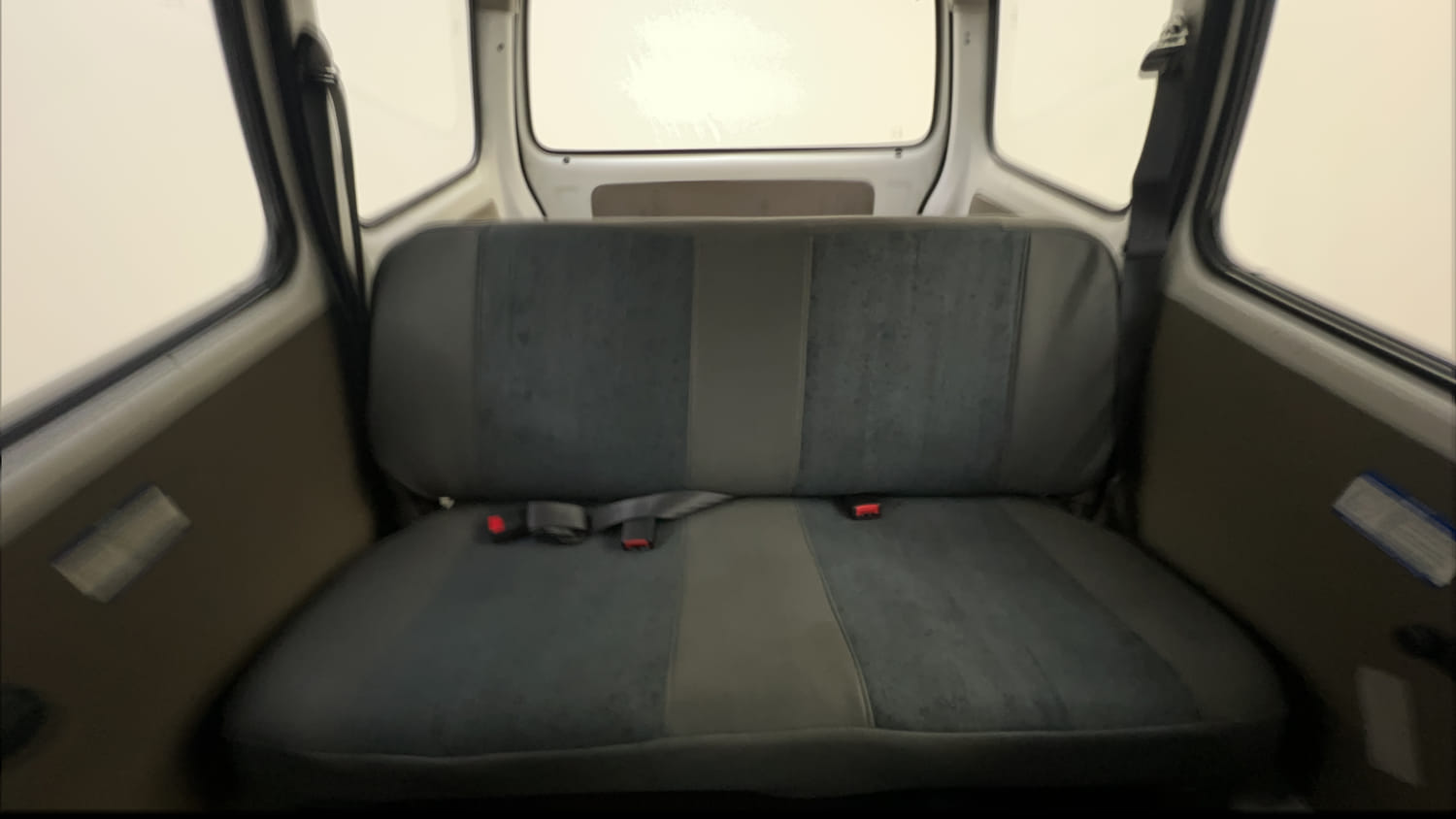 Used 2015 Maruti Suzuki Eeco 5 STR WITH A/C+HTR Petrol Manual interior REAR SEAT CONDITION VIEW