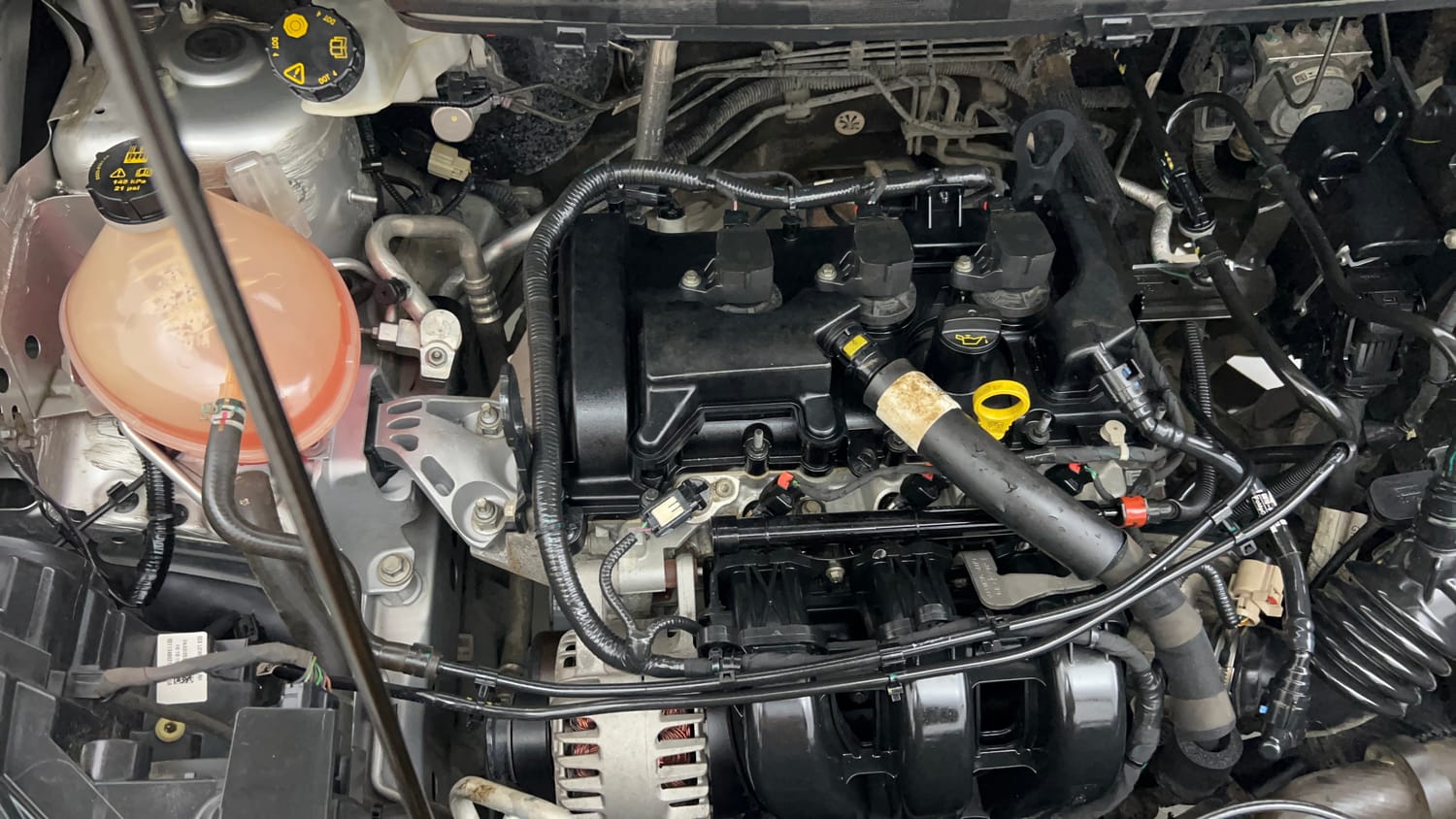 Used 2021 Ford EcoSport Trend 1.5L Ti-VCT Petrol Manual engine ENGINE RIGHT SIDE VIEW