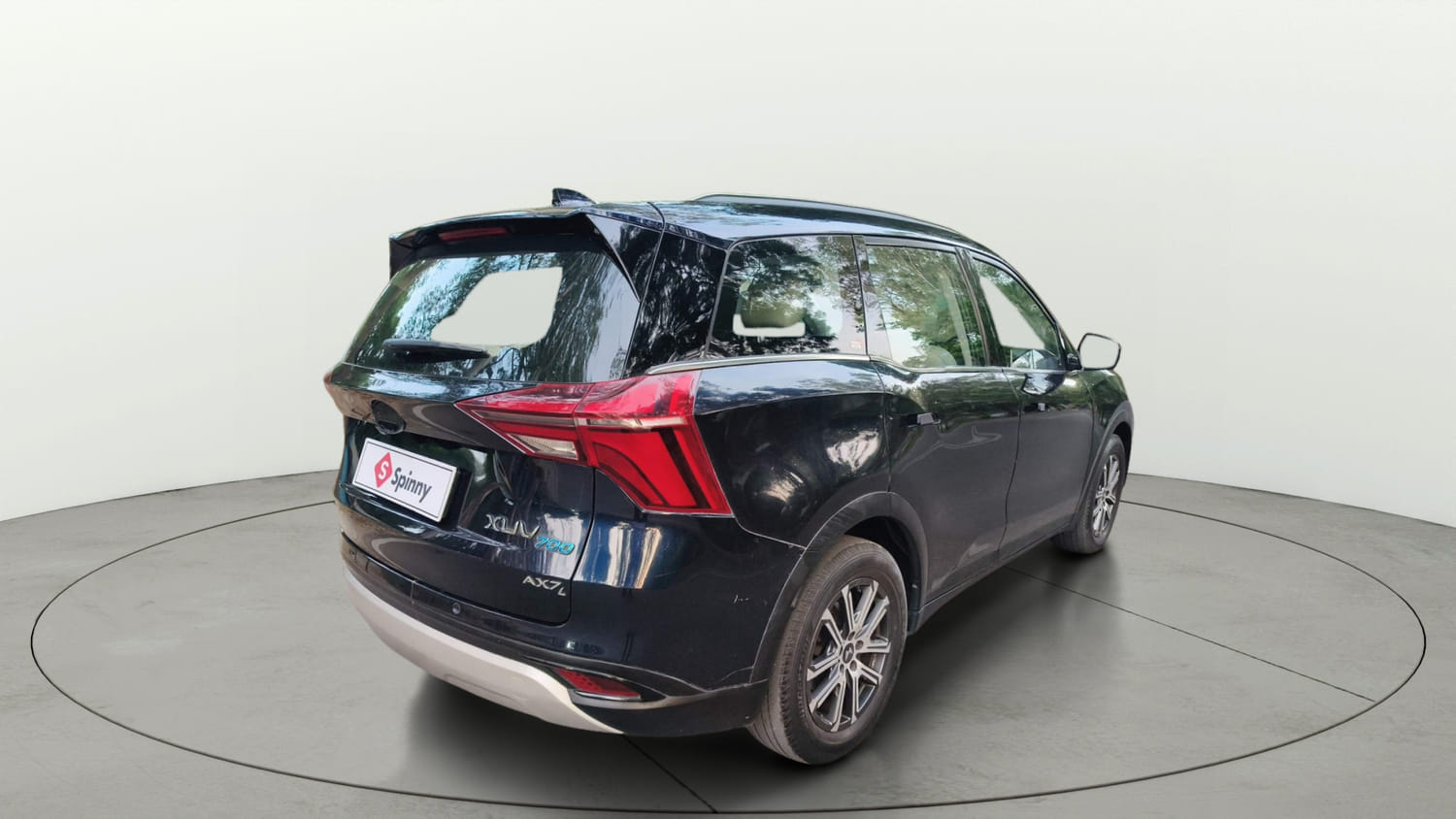 Used 2022 Mahindra XUV700 AX 7 Diesel AT AWD Luxury Pack 7 STR Diesel Automatic exterior RIGHT REAR CORNER VIEW