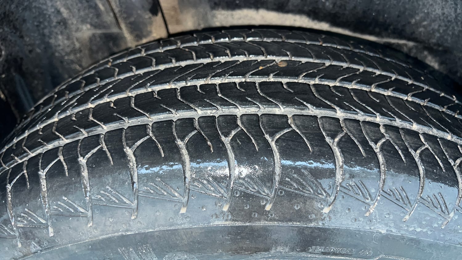 Used 2025 Maruti Suzuki Grand Vitara Delta CNG Cng Manual tyres RIGHT REAR TYRE TREAD VIEW