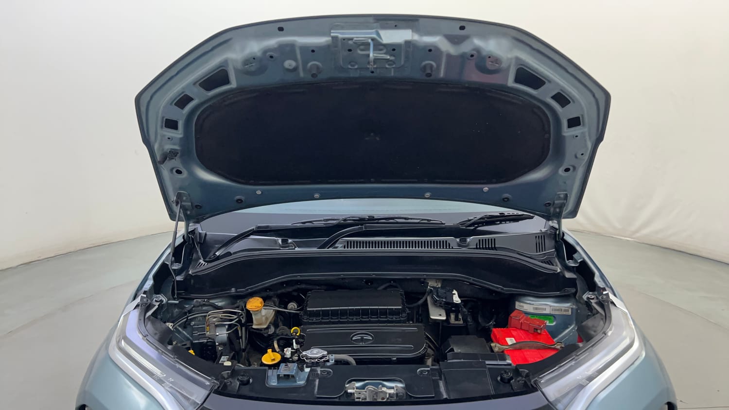 Used 2022 Tata Punch Creative MT Petrol Manual engine ENGINE & BONNET OPEN FRONT VIEW