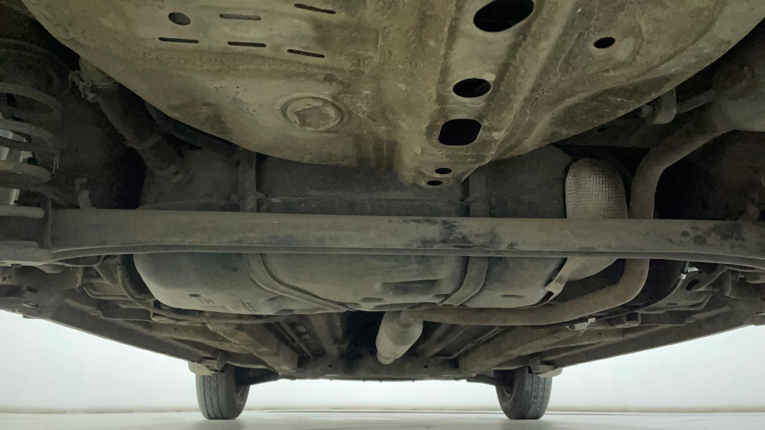 Used 2015 Maruti Suzuki Swift VXi Petrol Manual extra REAR UNDERBODY VIEW (TAKEN FROM REAR)