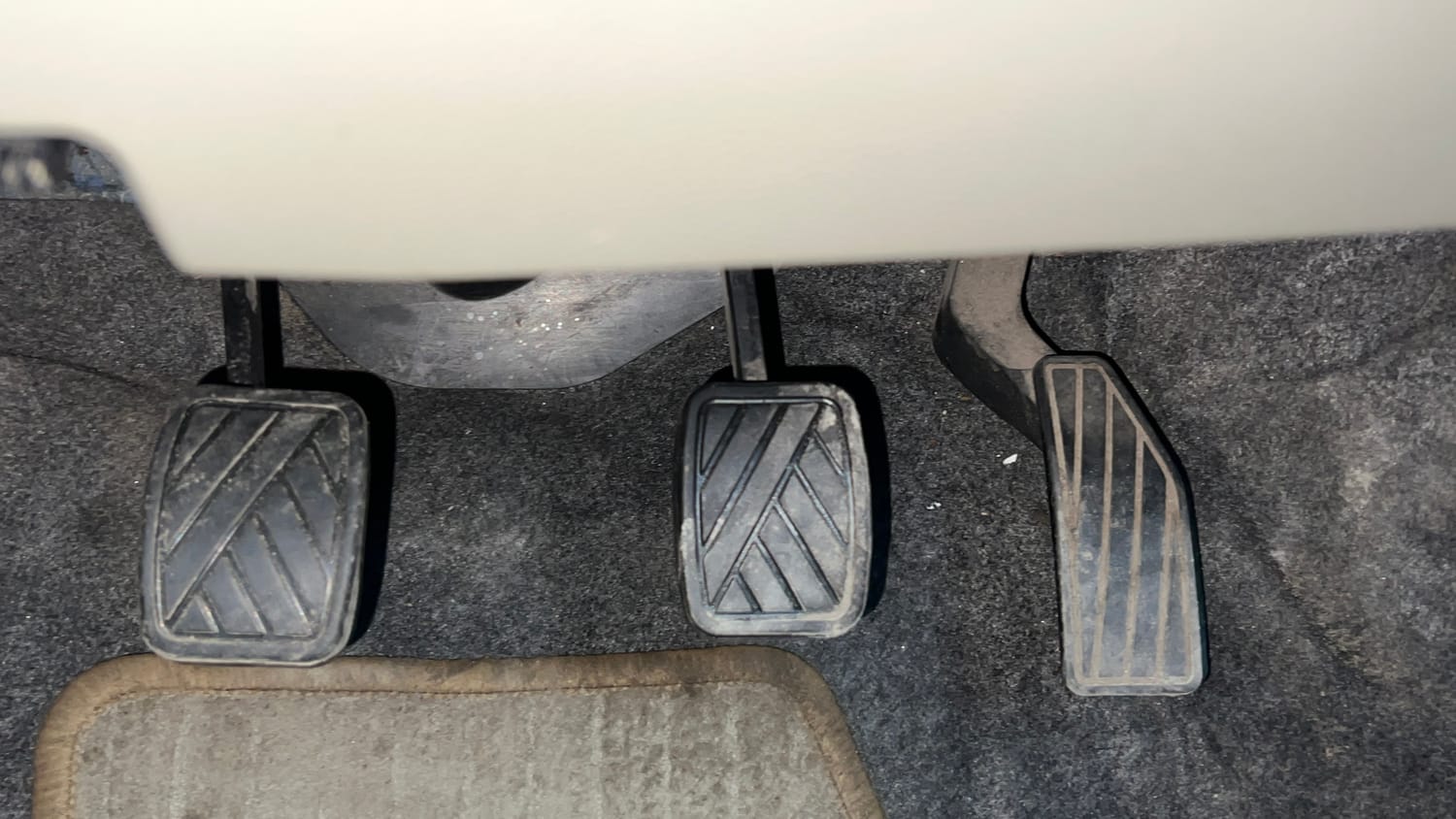 Used 2016 Maruti Suzuki Celerio VXi CNG Cng Manual interior PEDALS VIEW