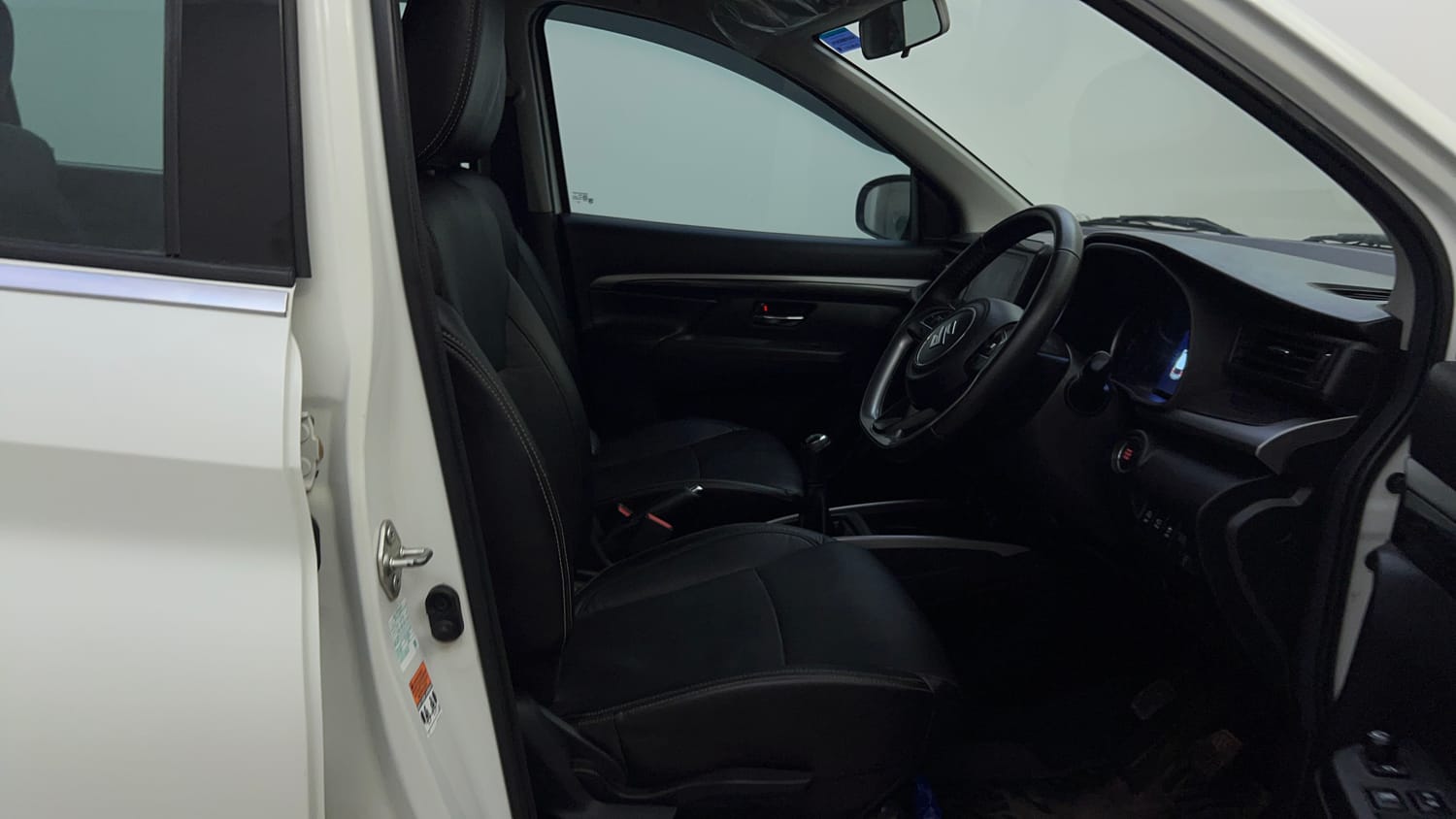 Used 2023 Maruti Suzuki XL6 Alpha Plus MT Petrol Petrol Manual interior RIGHT SIDE FRONT DOOR CABIN VIEW