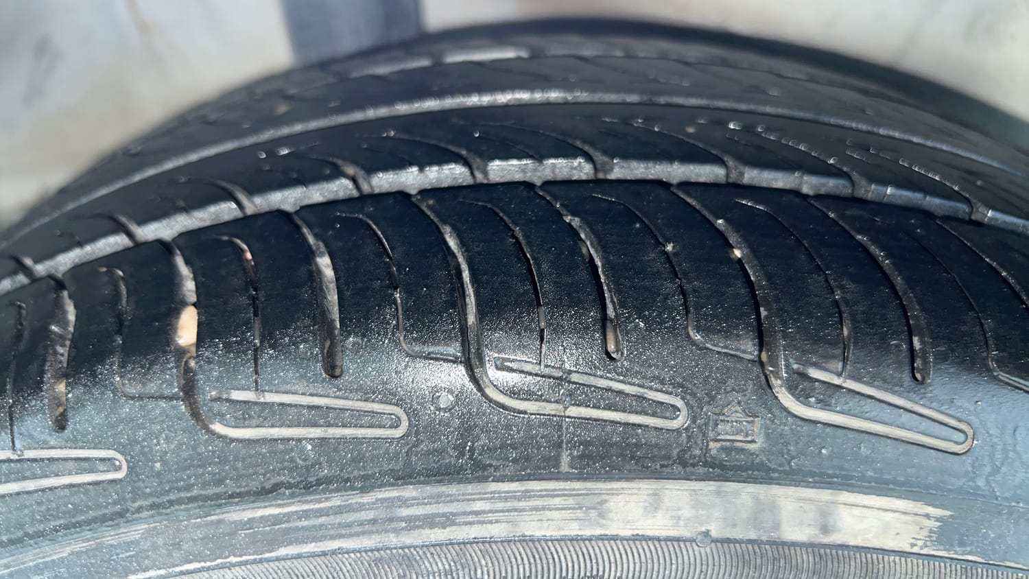 Used 2016 Honda City SV Petrol Manual tyres RIGHT REAR TYRE TREAD VIEW