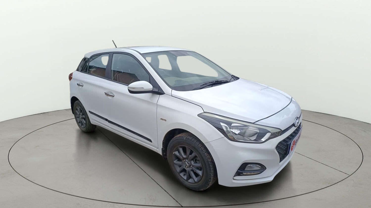 Used 2019 Hyundai Elite i20 Asta 1.2 AT Petrol Automatic exterior RIGHT FRONT CORNER VIEW