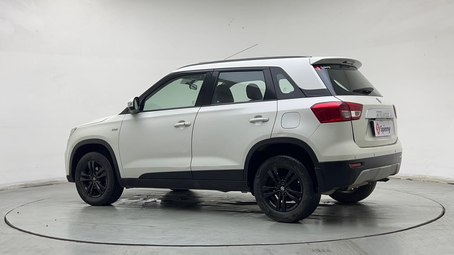 Used 2018 maruti-suzuki Vitara Brezza ZDi Plus AGS Diesel Automatic exterior LEFT REAR CORNER VIEW