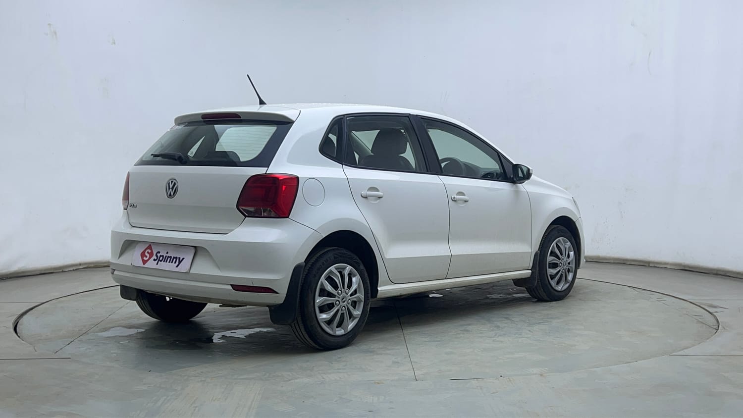 Used 2017 Volkswagen Polo Comfortline 1.2L (P) Petrol Manual exterior RIGHT REAR CORNER VIEW