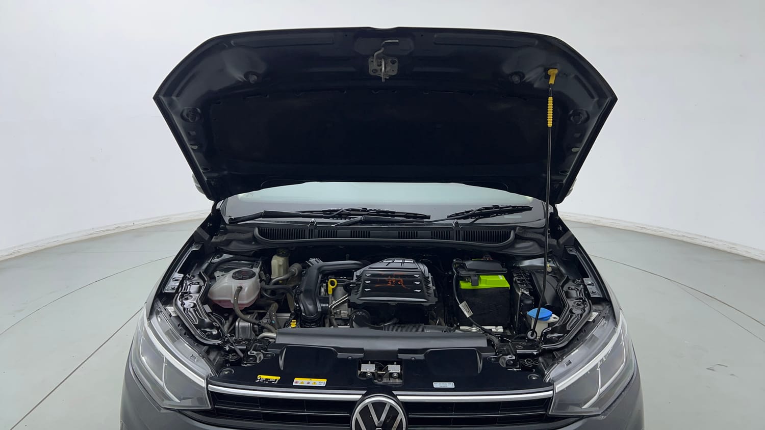 Used 2023 Volkswagen Virtus Highline 1.0 TSI AT Petrol Automatic engine ENGINE & BONNET OPEN FRONT VIEW