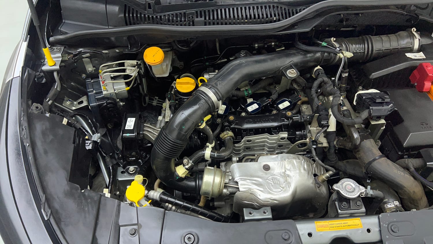 Used 2022 Tata Altroz XZ Plus i-Turbo Petrol Petrol Manual engine ENGINE RIGHT SIDE VIEW