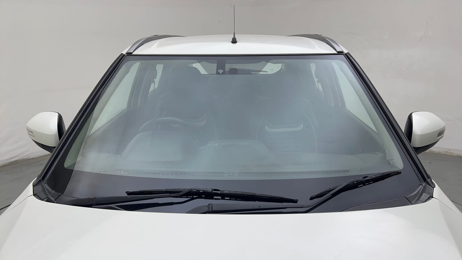 Used 2018 maruti-suzuki Vitara Brezza ZDi Plus AGS Diesel Automatic exterior FRONT WINDSHIELD VIEW