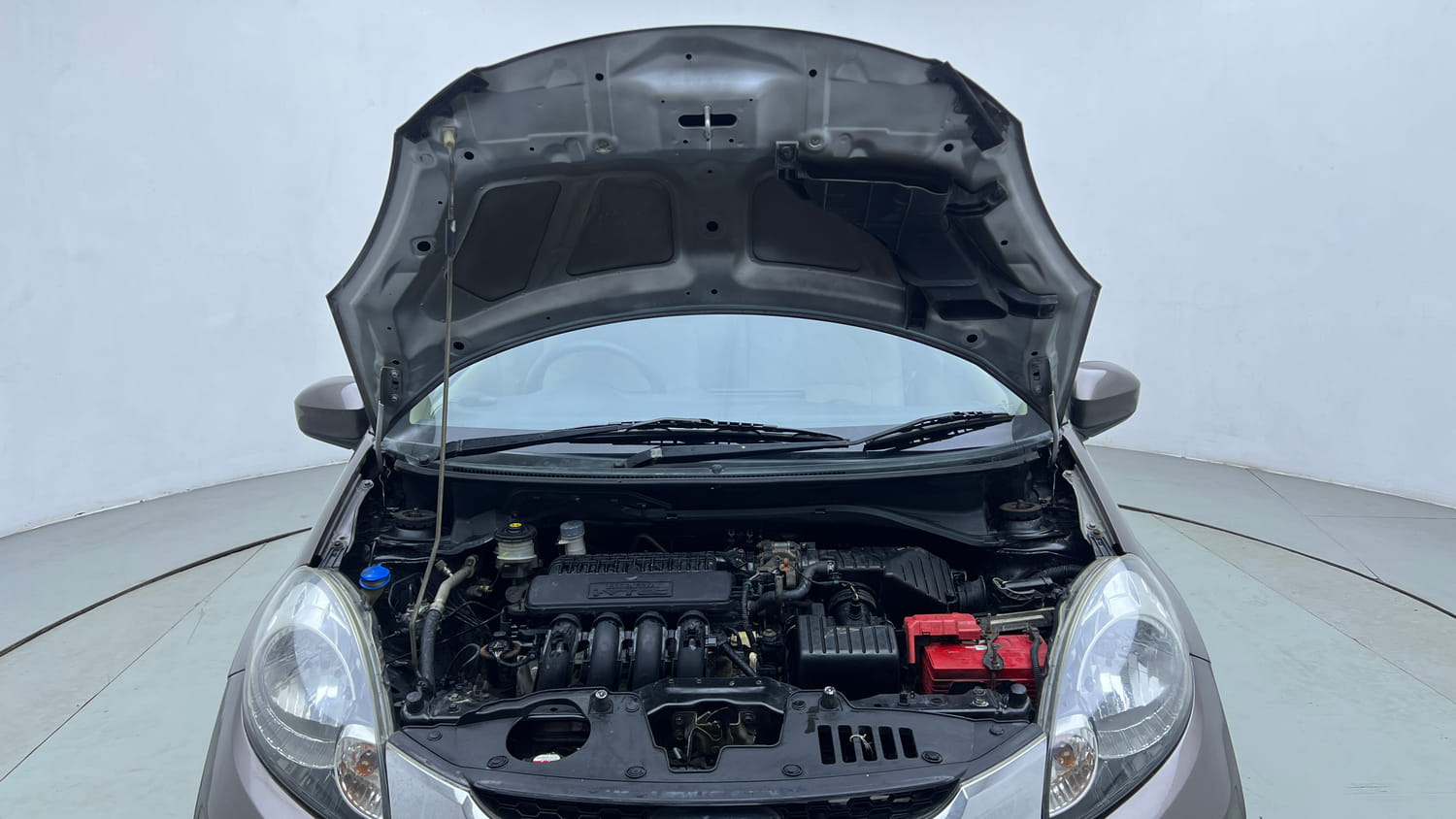 Used 2015 Honda Mobilio S Petrol Petrol Manual engine ENGINE & BONNET OPEN FRONT VIEW