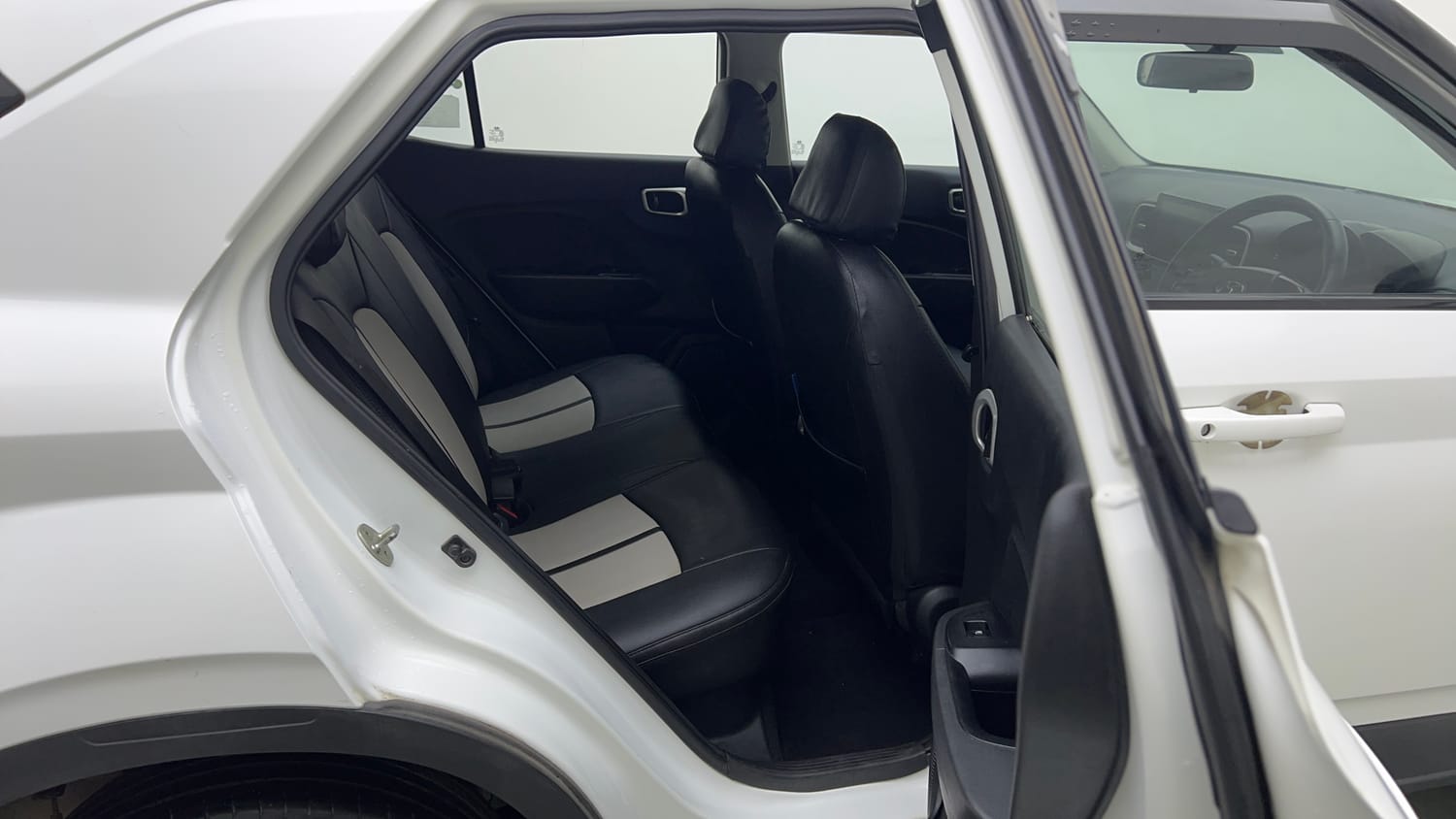 Used 2022 Hyundai Venue S Plus 1.2 Petrol Petrol Manual interior RIGHT SIDE REAR DOOR CABIN VIEW