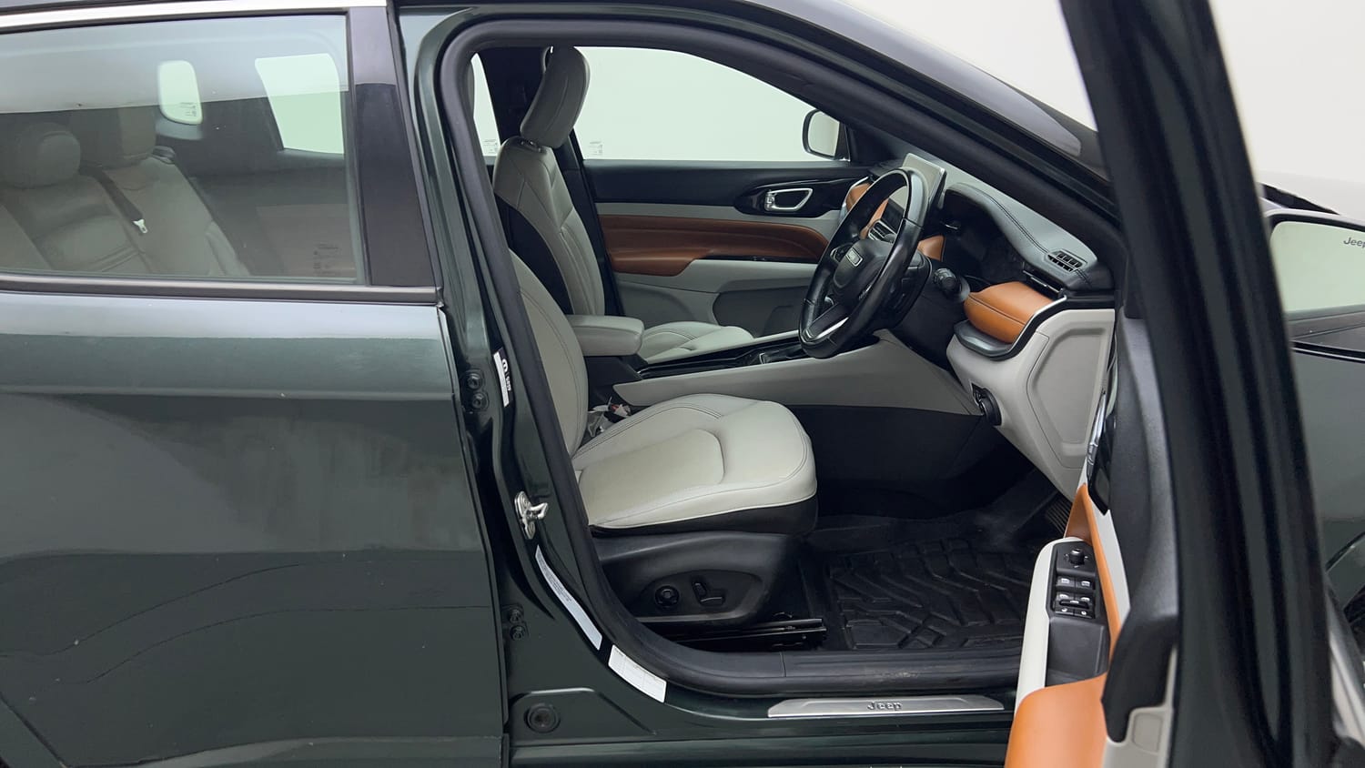 Used 2024 Jeep Compass Limited (O) 2.0 Diesel AT Diesel Automatic interior RIGHT SIDE FRONT DOOR CABIN VIEW