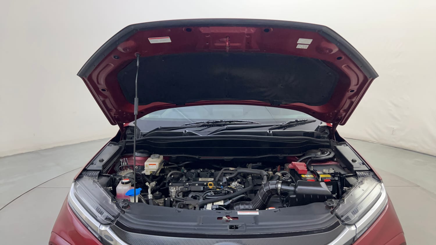 Used 2024 Toyota Urban Cruiser Hyryder V Hybrid Hybrid Automatic engine ENGINE & BONNET OPEN FRONT VIEW