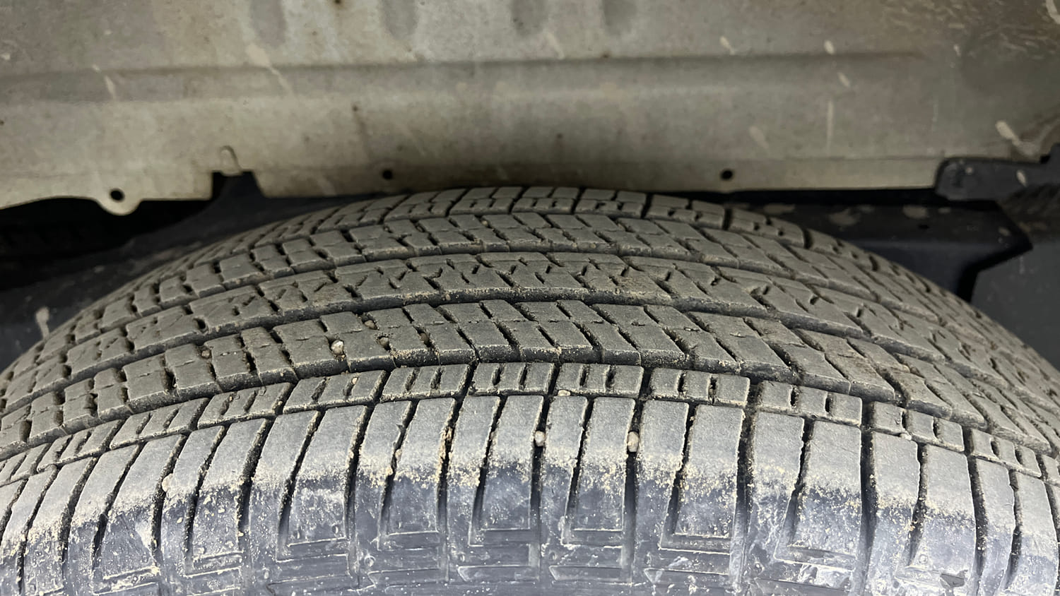 Used 2024 Mahindra Scorpio S3 Plus Diesel Manual tyres RIGHT REAR TYRE TREAD VIEW