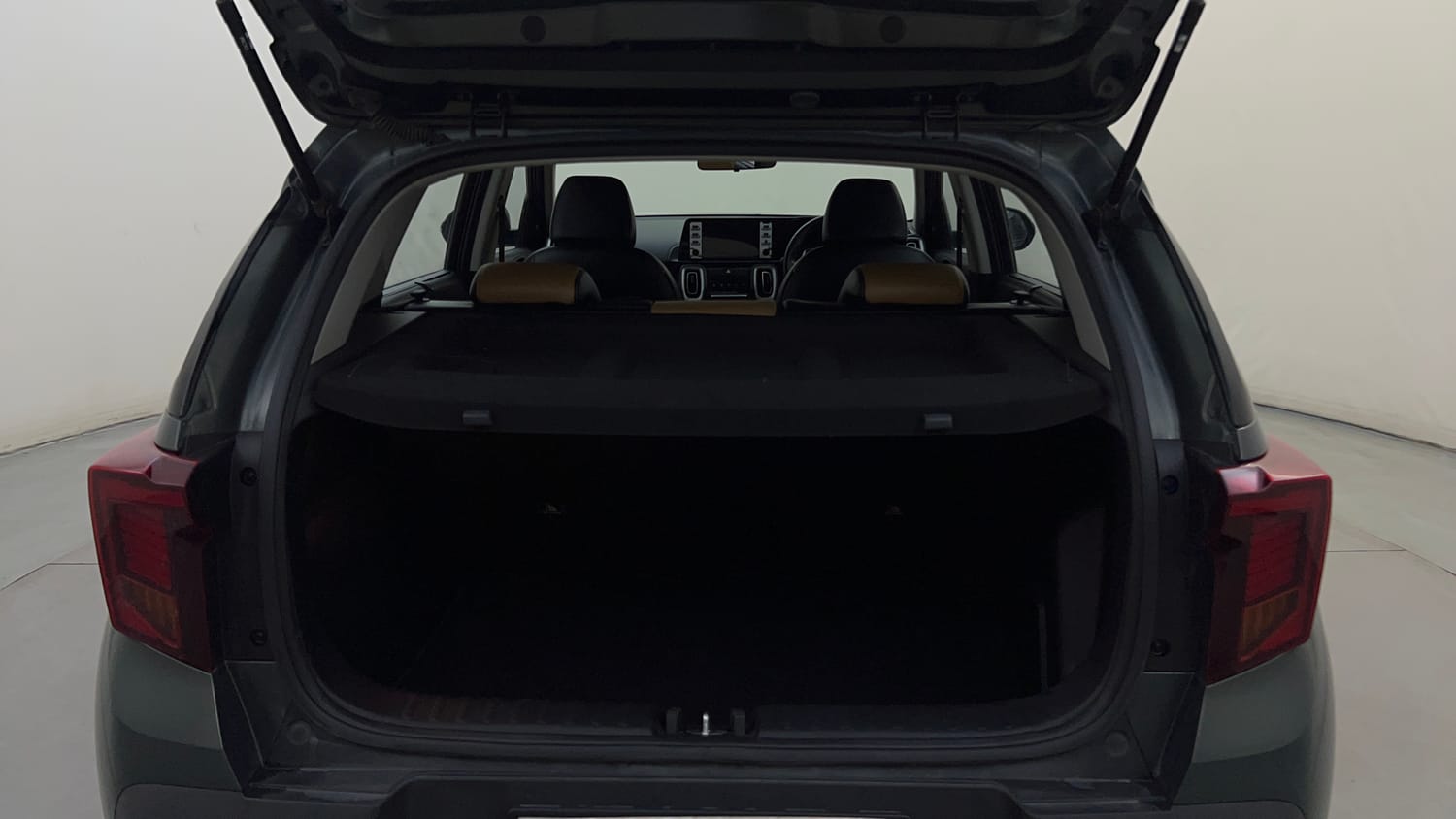 Used 2024 Kia Sonet HTX 1.5 Diesel AT Diesel Automatic interior DICKY INSIDE VIEW