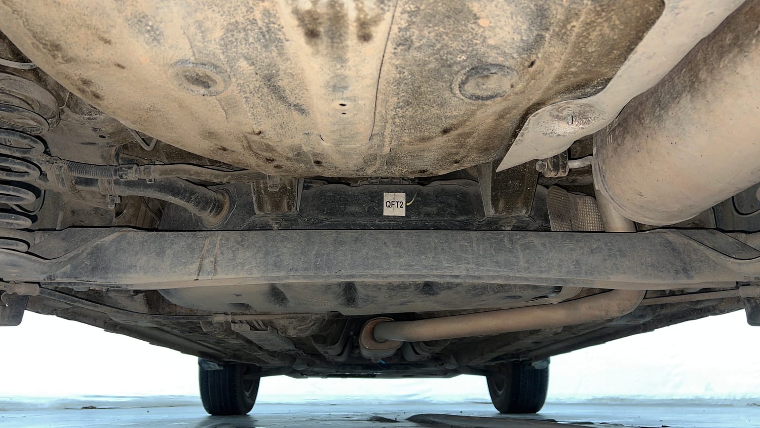 Used 2020 Hyundai Venue SX Plus 1.0 Turbo DCT Petrol Automatic extra REAR UNDERBODY VIEW (TAKEN FROM REAR)