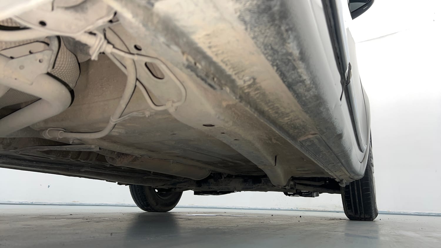 Used 2017 Maruti Suzuki Dzire VXi Petrol Manual extra REAR RIGHT UNDERBODY VIEW