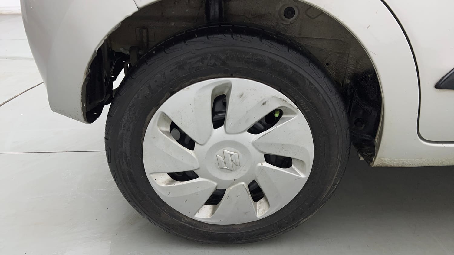 Used 2018 Maruti Suzuki Celerio VXi CNG Cng Manual tyres RIGHT REAR TYRE RIM VIEW