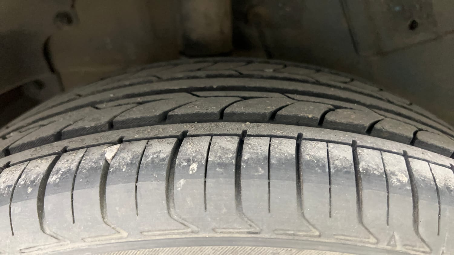 Used 2018 Tata Nexon XZ Plus Diesel Dual Tone Diesel Manual tyres RIGHT REAR TYRE TREAD VIEW