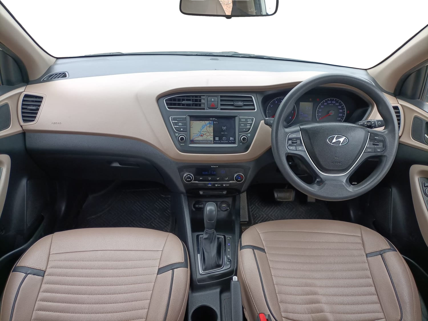Used 2019 Hyundai Elite i20 Asta 1.2 AT Petrol Automatic interior DASHBOARD VIEW