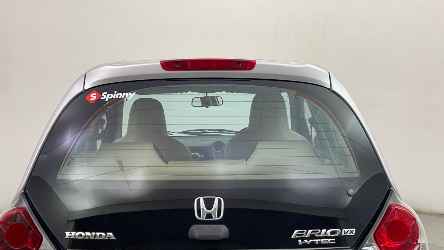 Used 2017 Honda Brio VX MT Petrol Manual exterior BACK WINDSHIELD VIEW
