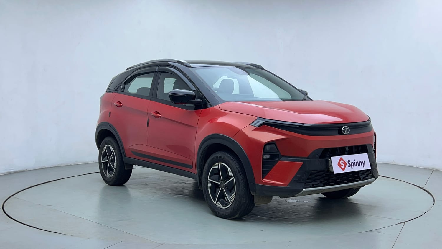 Used 2023 Tata Nexon Fearless 1.2 Revotron Petrol 7DCA DT Petrol Automatic exterior RIGHT FRONT CORNER VIEW
