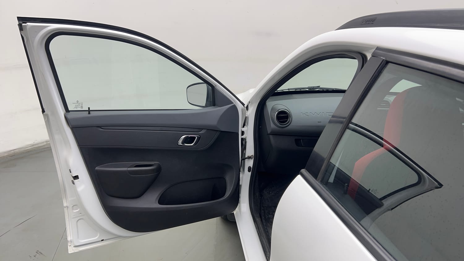 Used 2020 Renault Kwid 1.0 RXT AMT Opt Petrol Automatic interior LEFT FRONT DOOR OPEN VIEW
