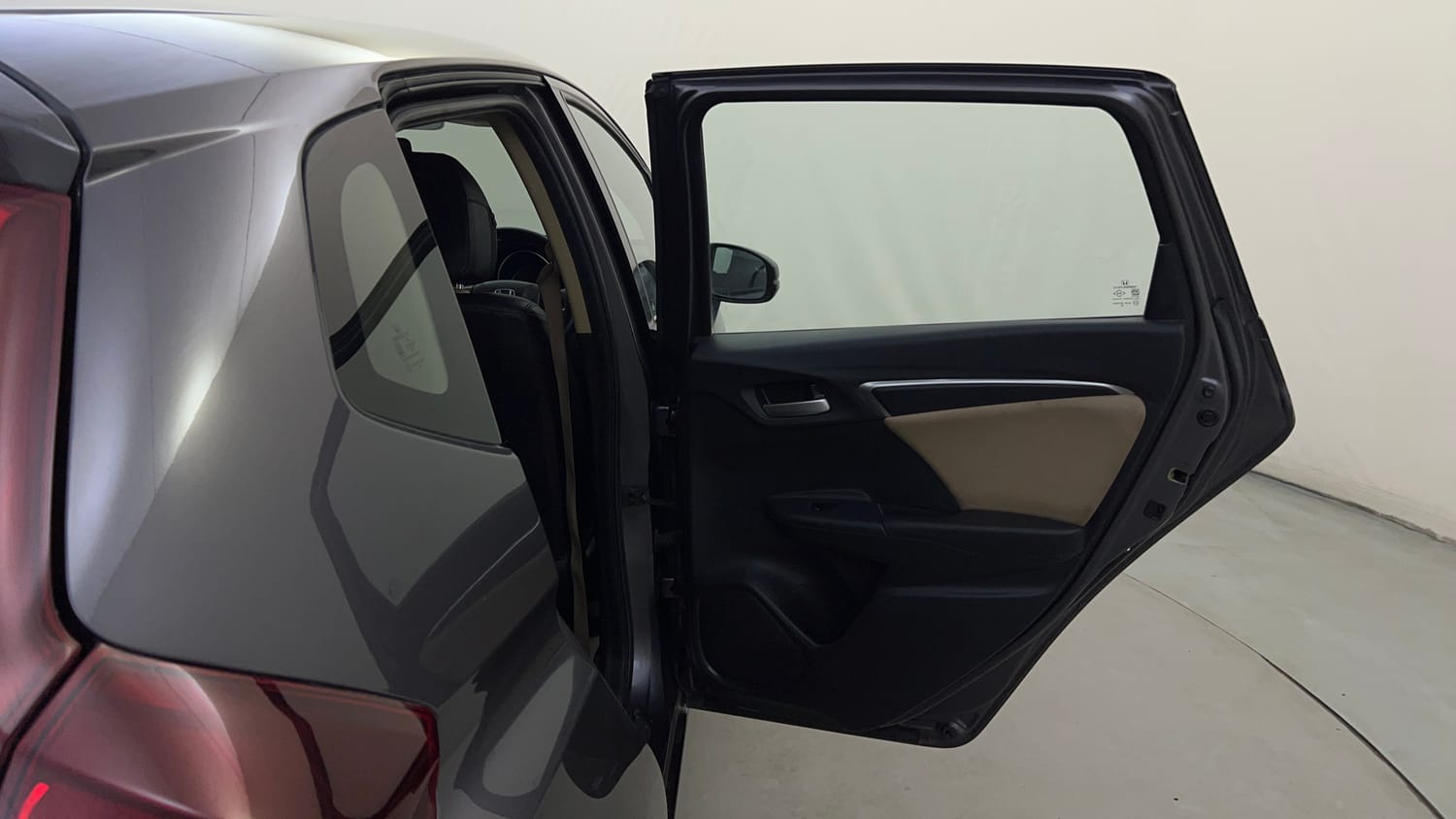 Used 2018 Honda Jazz V AT Petrol Petrol Automatic interior RIGHT REAR DOOR OPEN VIEW