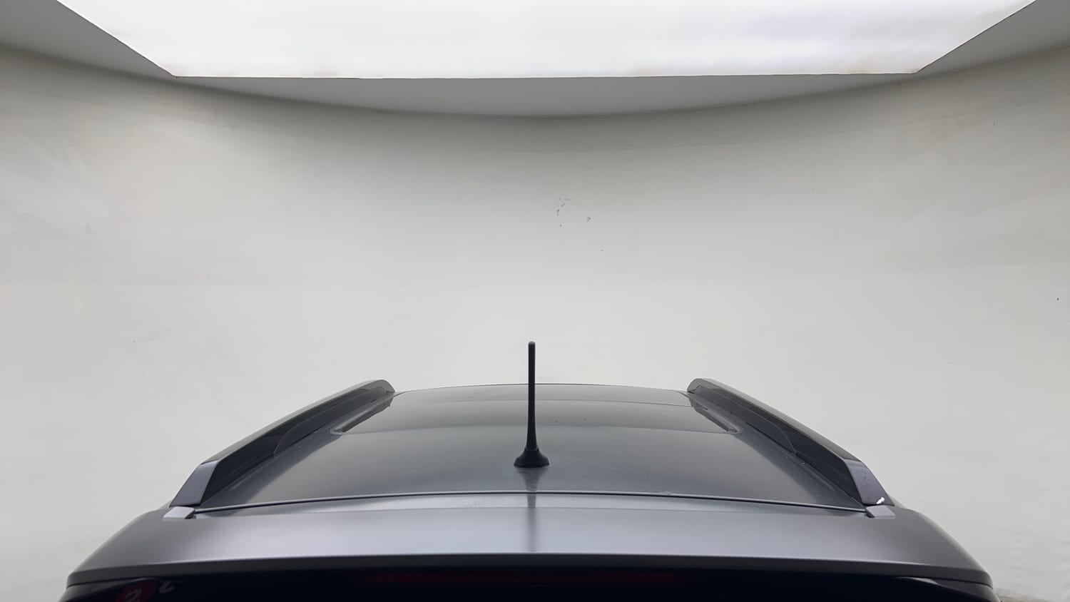 Used 2025 Mahindra XUV 3XO AX7L 1.2 Petrol AT Petrol Automatic exterior EXTERIOR ROOF VIEW