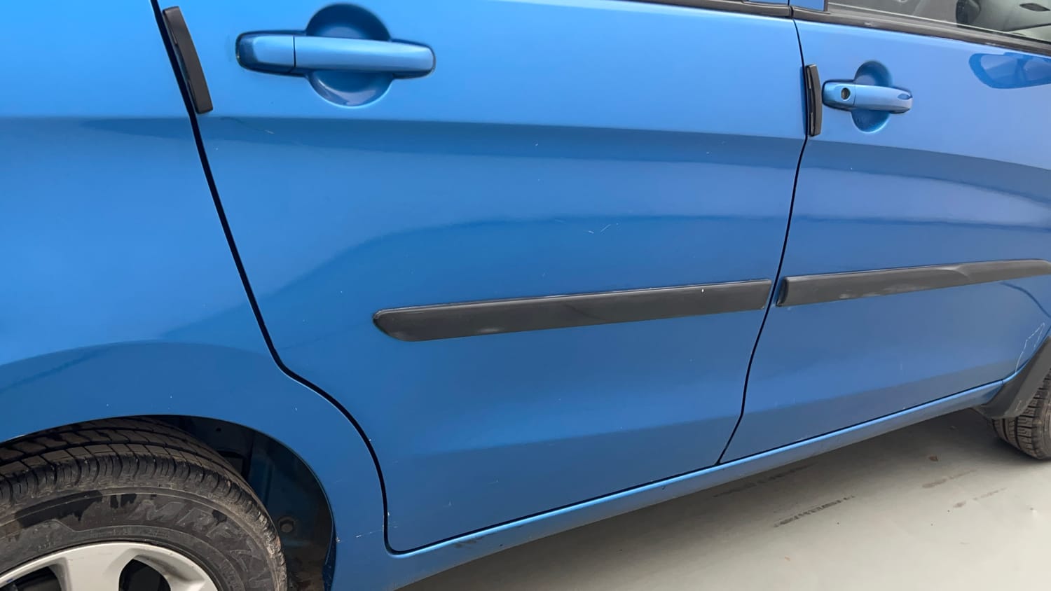 Used 2017 Maruti Suzuki Celerio ZXi Opt Petrol Manual dents MINOR SCRATCH