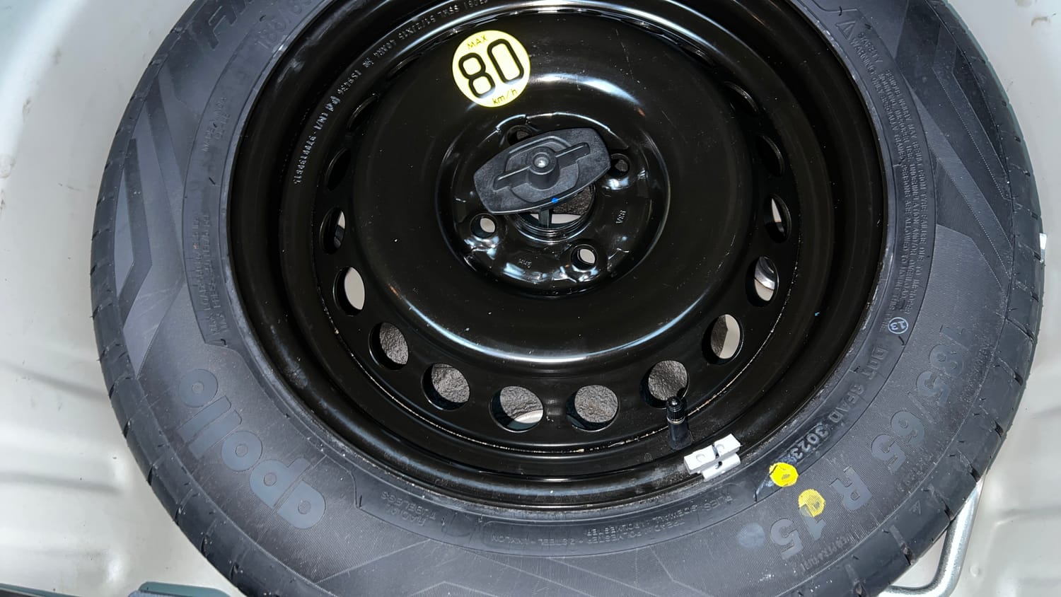 Used 2023 Maruti Suzuki Baleno Alpha AGS Petrol Automatic tyres SPARE TYRE VIEW