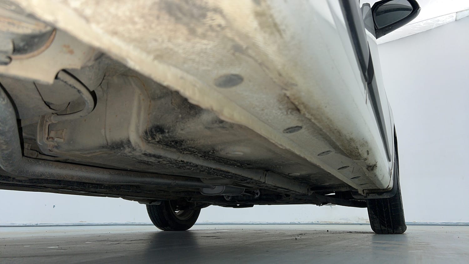 Used 2018 Hyundai Xcent SX Petrol Manual extra REAR RIGHT UNDERBODY VIEW
