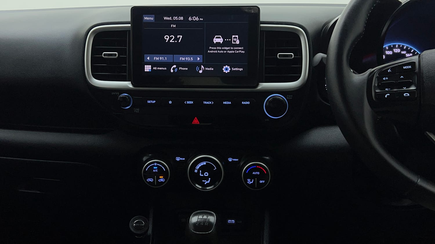 Used 2022 Hyundai Venue S Plus 1.2 Petrol Petrol Manual interior MUSIC SYSTEM & AC CONTROL VIEW