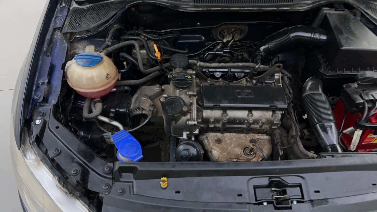 Used 2013 Volkswagen Polo Comfortline 1.2L (P) Petrol Manual engine ENGINE RIGHT SIDE VIEW
