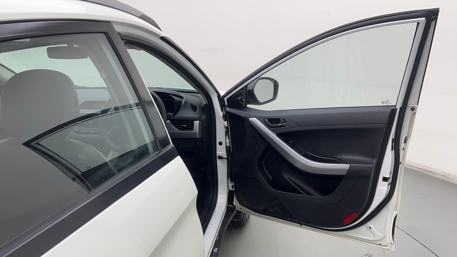 Used 2022 Tata Nexon XM Petrol Manual interior RIGHT FRONT DOOR OPEN VIEW