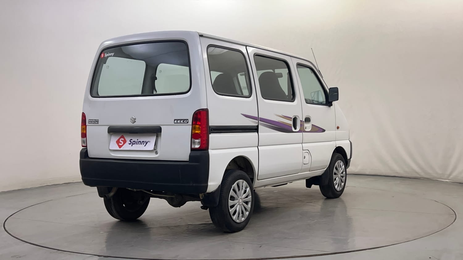 Used 2015 Maruti Suzuki Eeco 5 STR WITH A/C+HTR Petrol Manual exterior RIGHT REAR CORNER VIEW