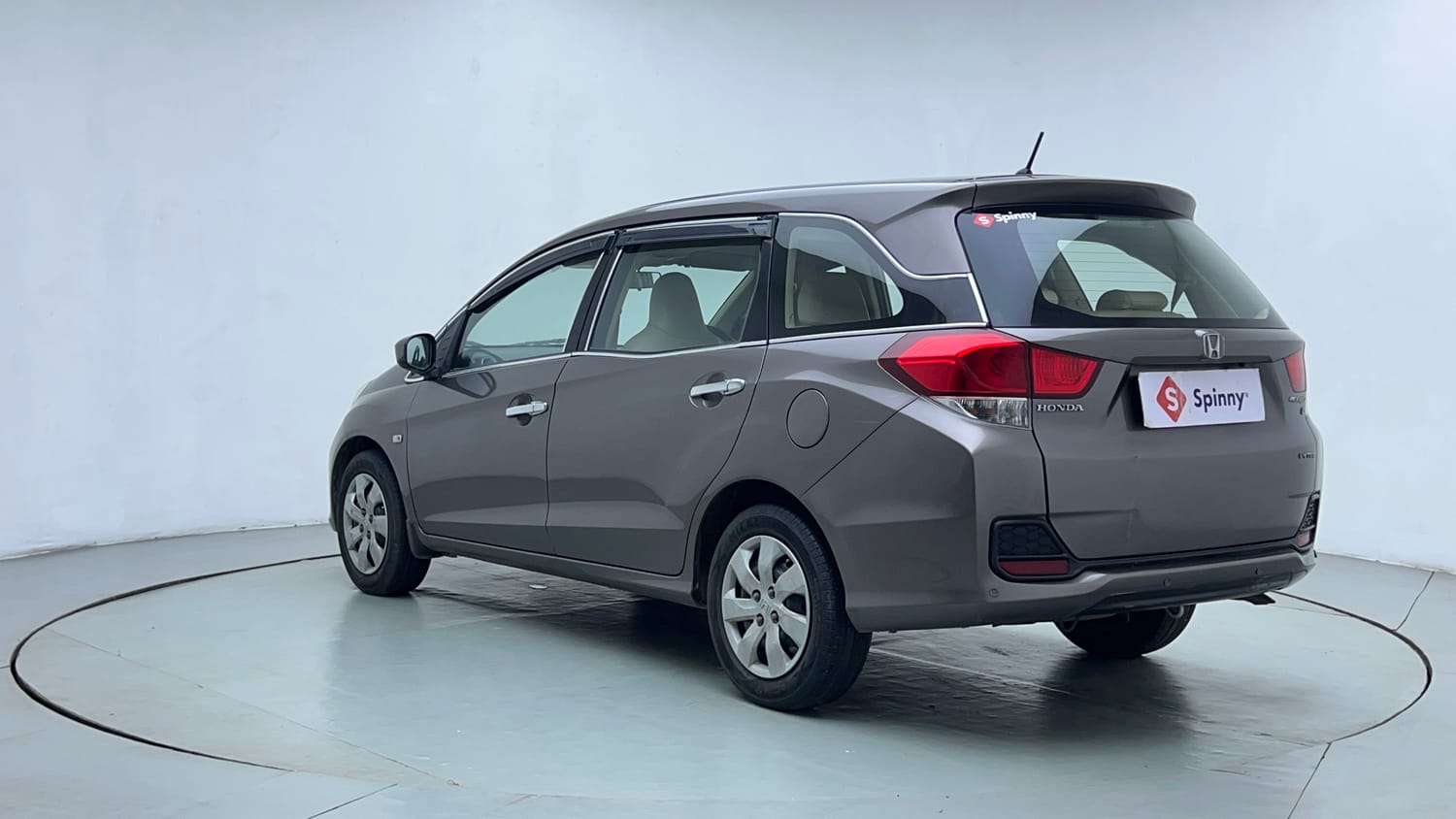 Used 2015 Honda Mobilio S Petrol Petrol Manual exterior LEFT REAR CORNER VIEW