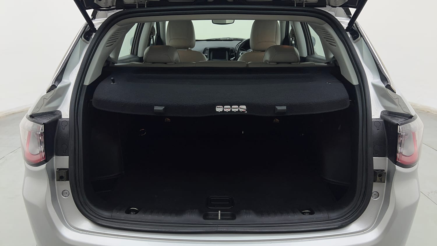 Used 2017 Jeep Compass Limited 1.4 Petrol AT Petrol Automatic interior DICKY INSIDE VIEW