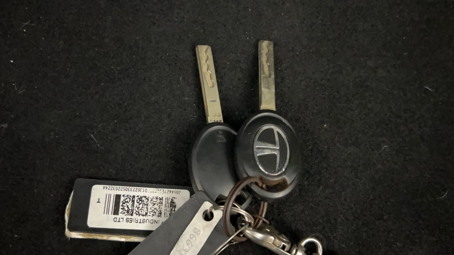 Used 2022 Tata Altroz XE Petrol Petrol Manual extra CAR KEY VIEW