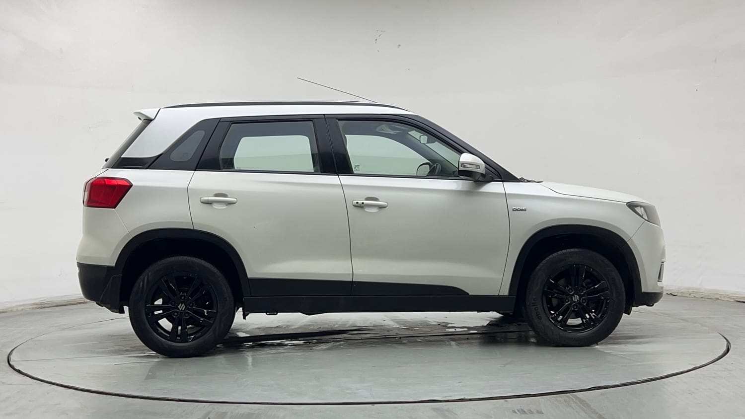 Used 2018 maruti-suzuki Vitara Brezza ZDi Plus AGS Diesel Automatic exterior RIGHT SIDE VIEW
