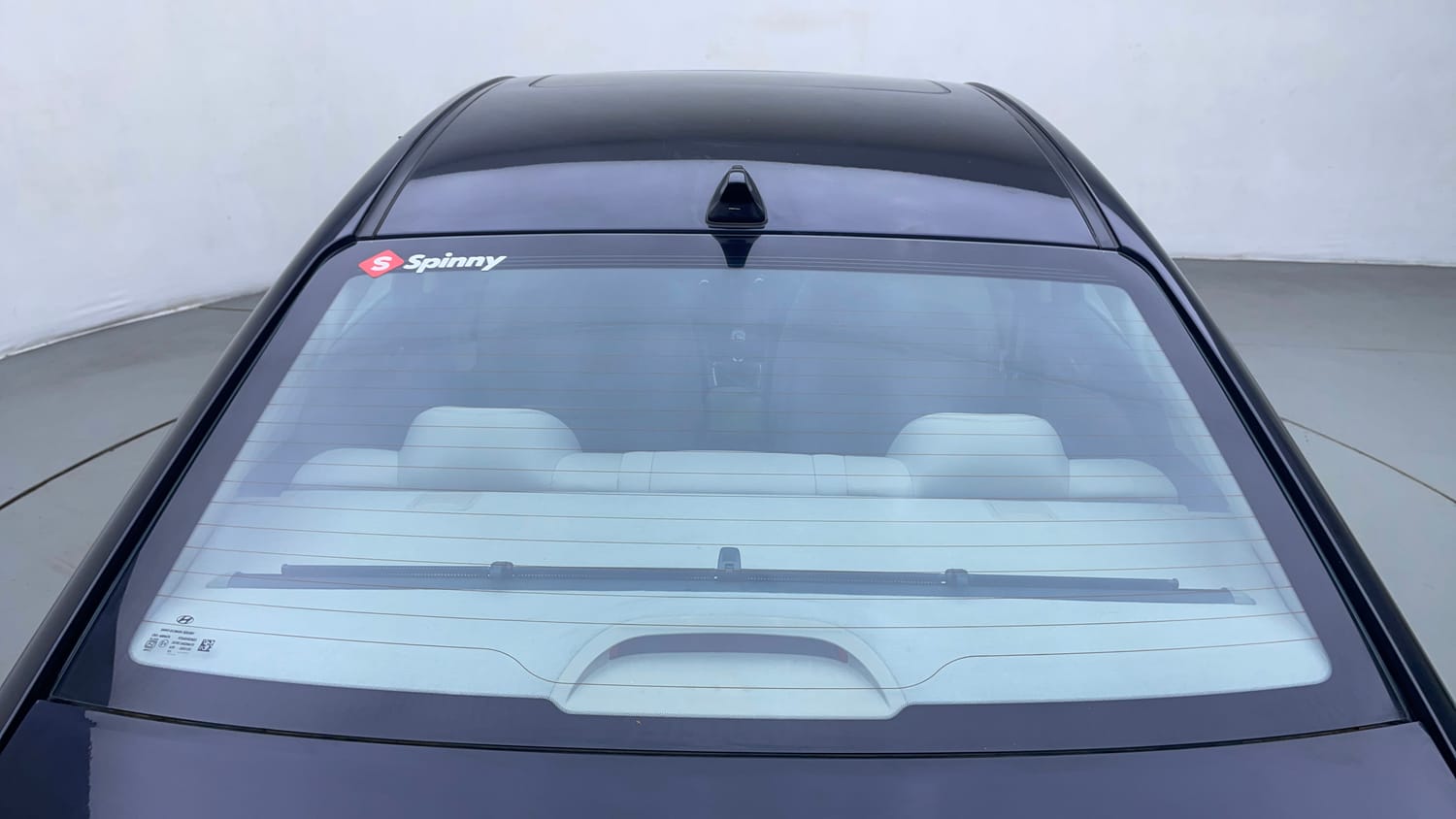 Used 2022 Hyundai Verna SX 1.5 MPi Petrol Manual exterior BACK WINDSHIELD VIEW