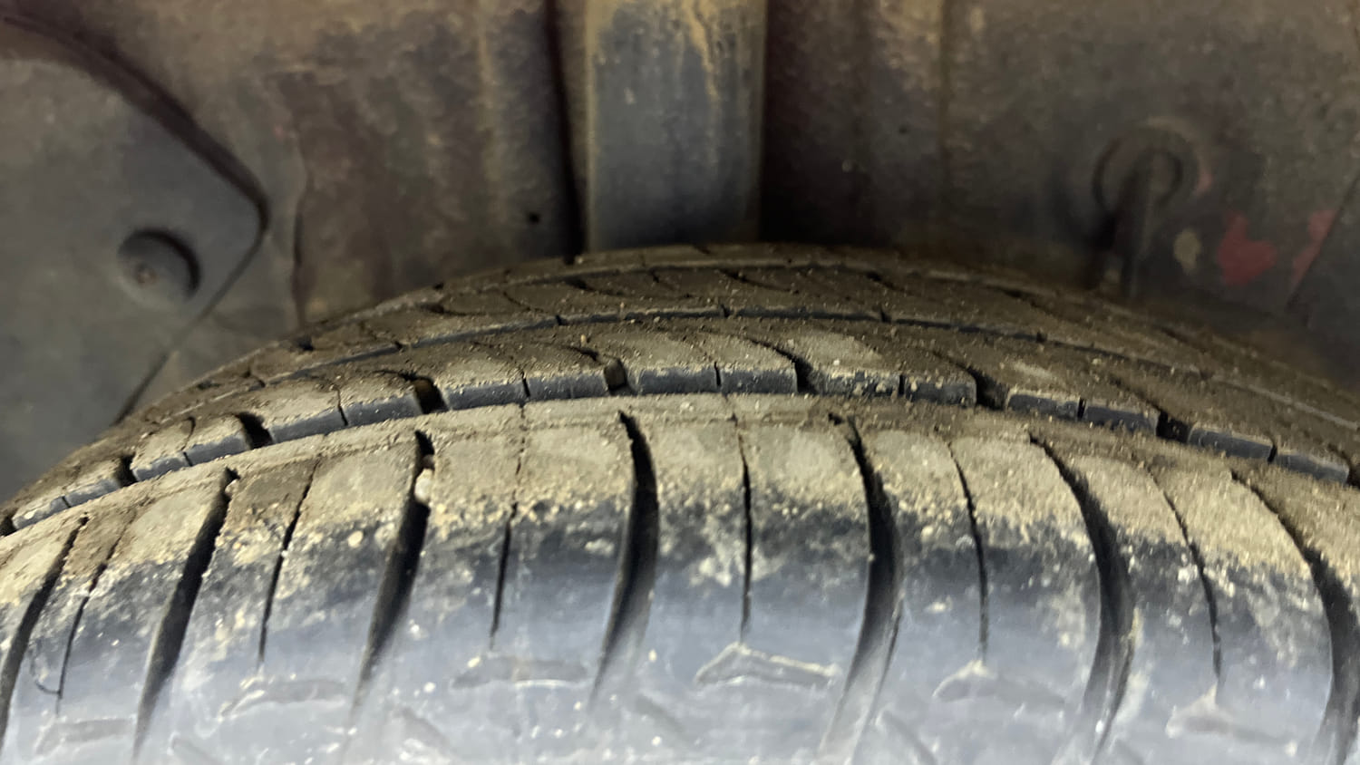 Used 2016 Hyundai Elite i20 Asta 1.2 Petrol Manual tyres RIGHT REAR TYRE TREAD VIEW