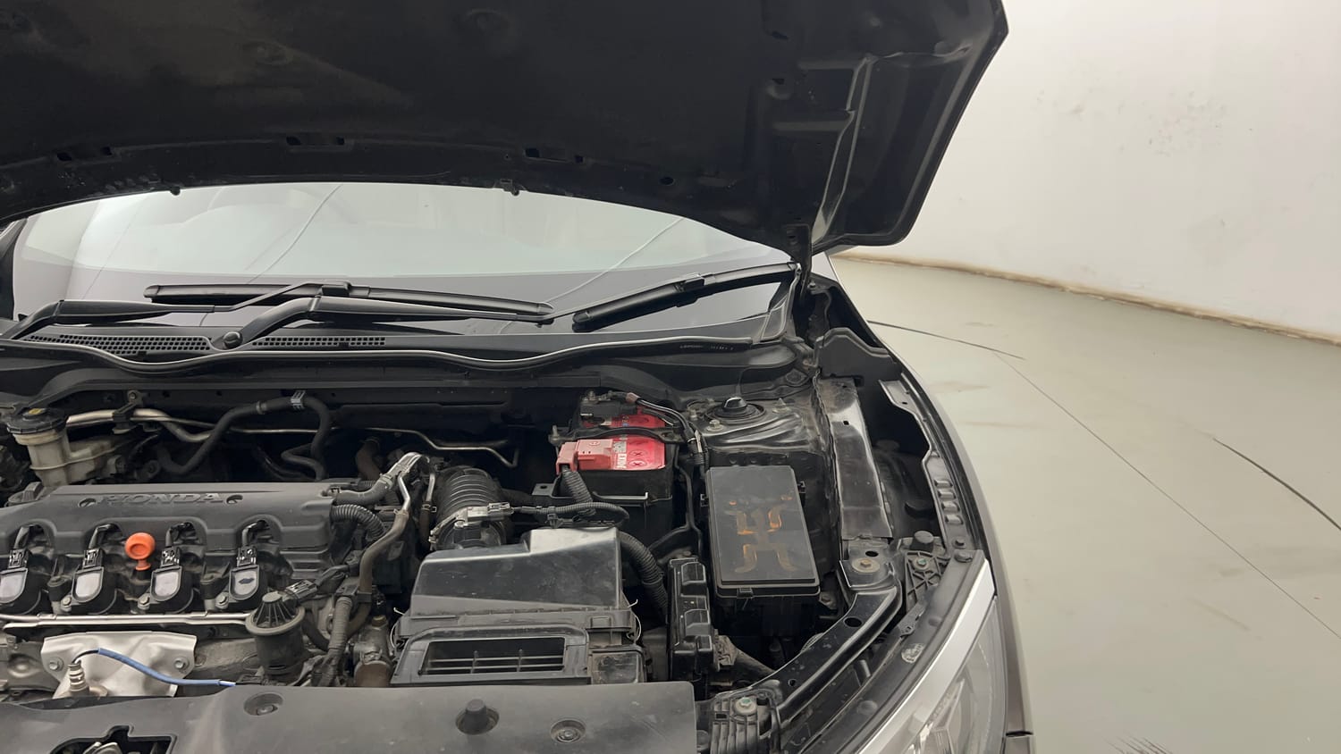Used 2019 Honda Civic V CVT Petrol Petrol Automatic engine ENGINE LEFT SIDE HINGE & APRON VIEW